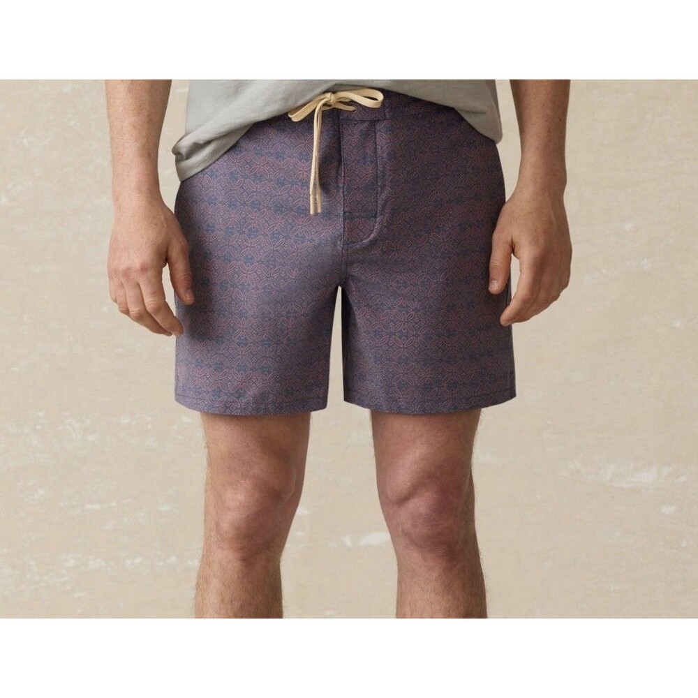 Faherty Biarritz Quick-Drying Boardshort Dusk Rose Medallion- Men's Size 34